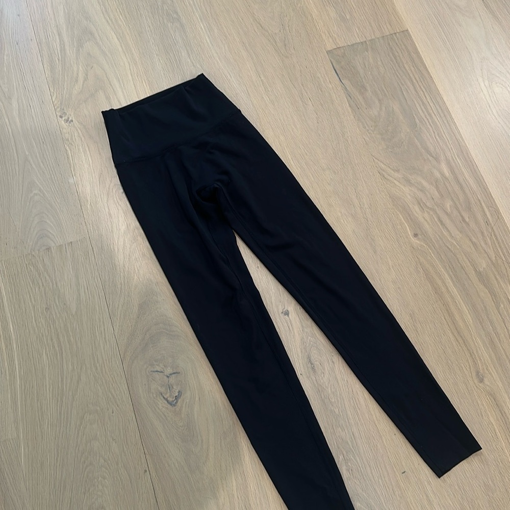 Aerie offline black leggings (no front seam)